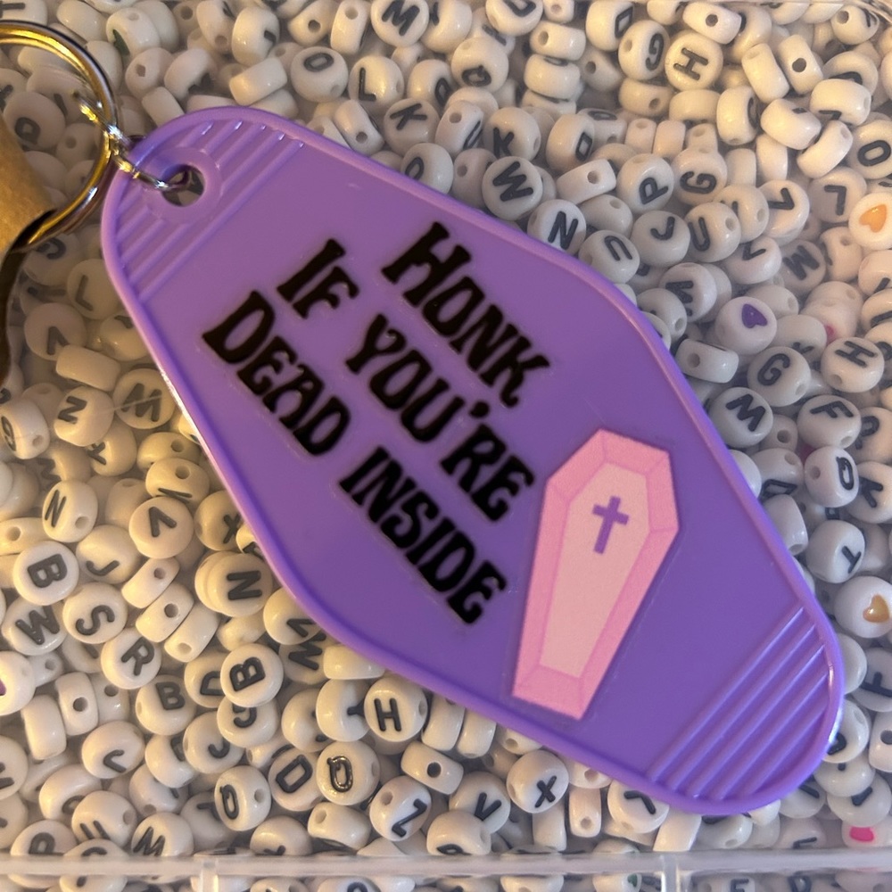 Honk if you’re dead inside 💀 keychain - purple